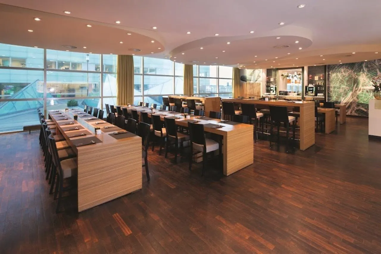 Moevenpick Hotel Amsterdam City Centre
