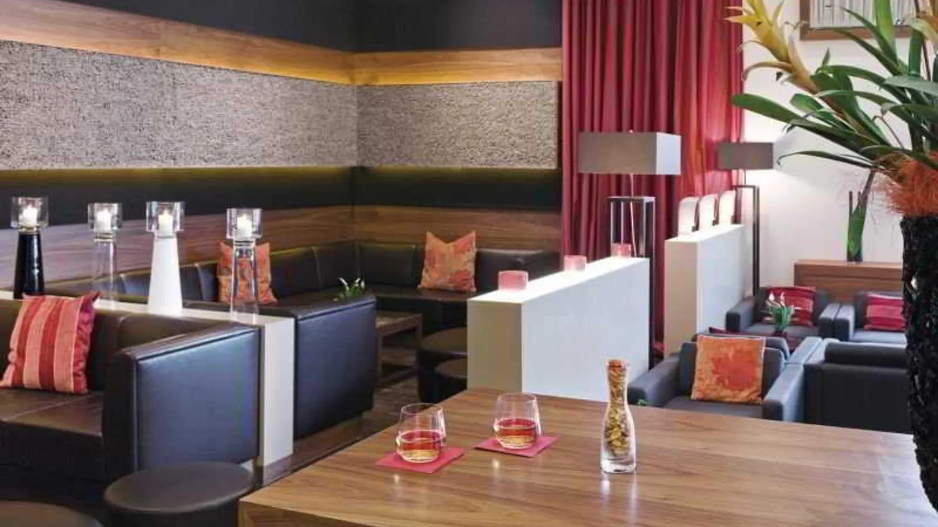 Moevenpick Hotel Amsterdam City Centre