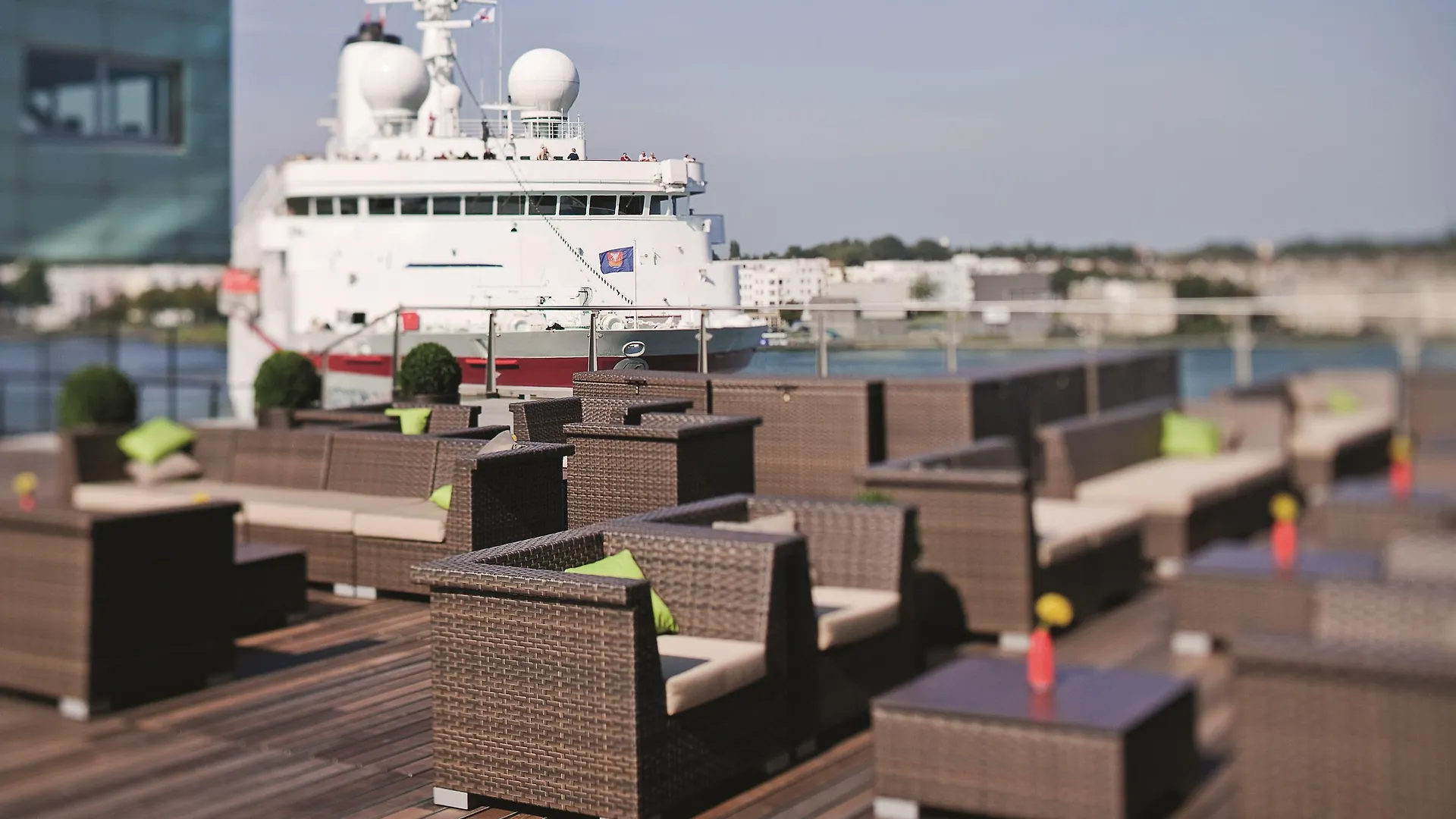 Moevenpick Hotel Amsterdam City Centre