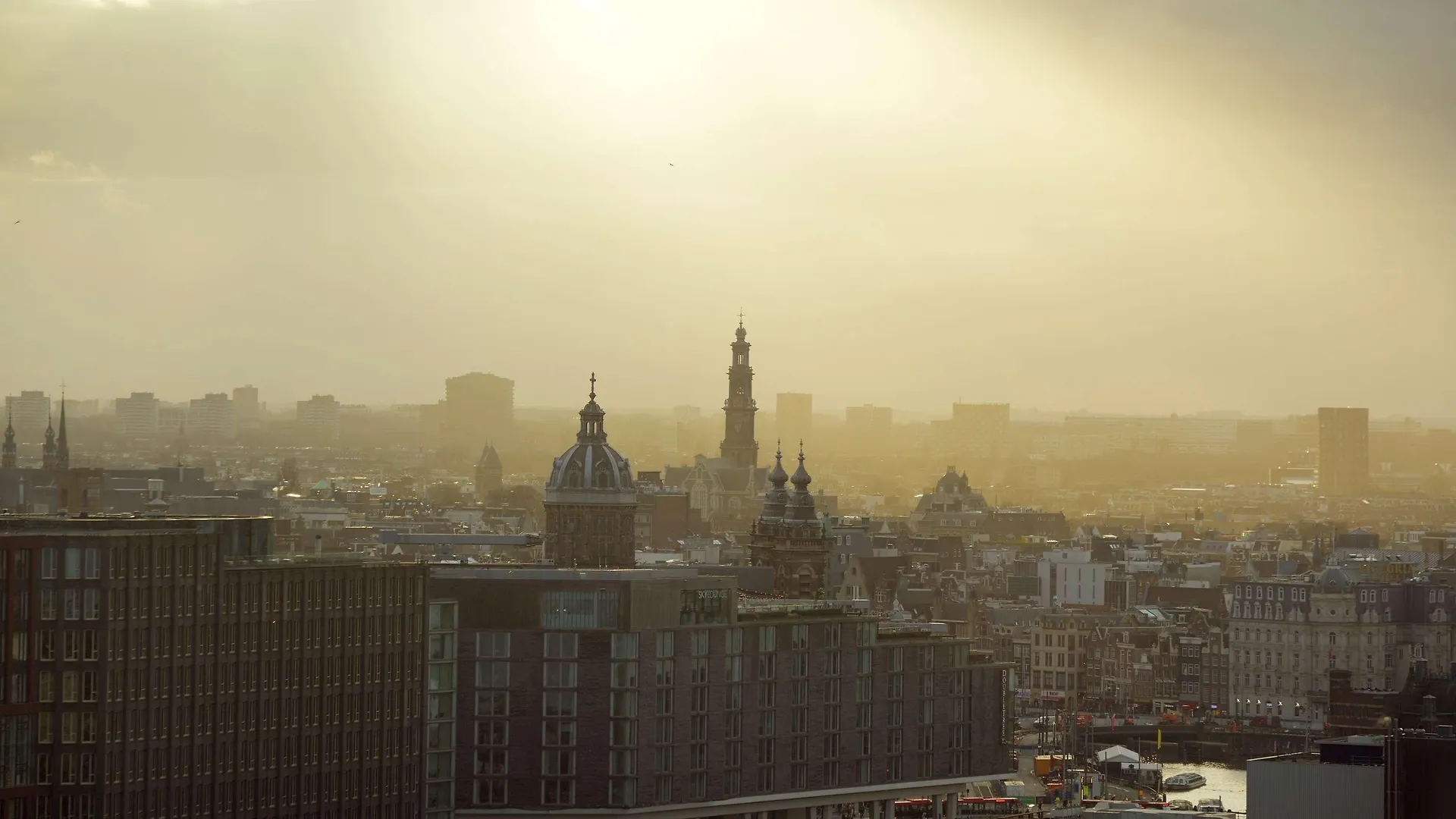 Moevenpick Hotel Amsterdam City Centre