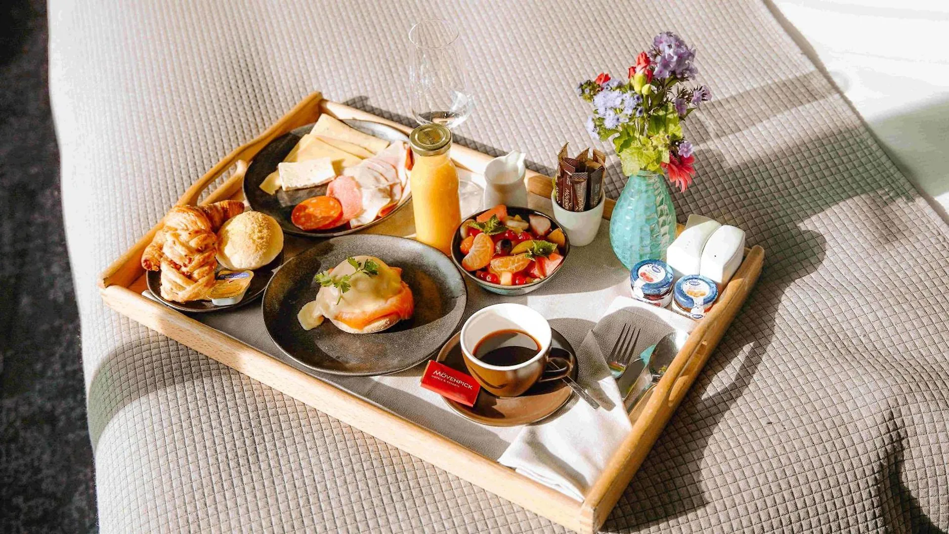 Moevenpick Hotel Amsterdam City Centre 4*,  Netherlands