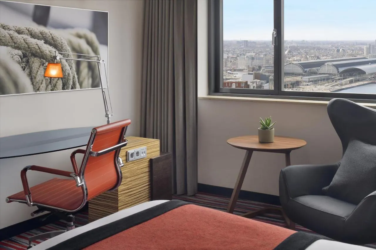 Moevenpick Hotel Amsterdam City Centre 4*,