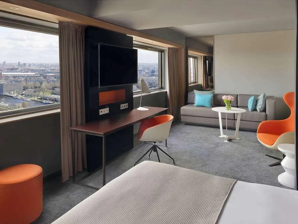 Moevenpick Hotel Amsterdam City Centre 4*,