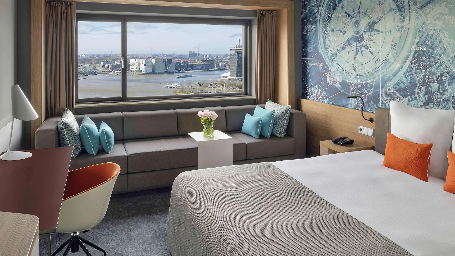 Moevenpick Hotel Amsterdam City Centre 4*,